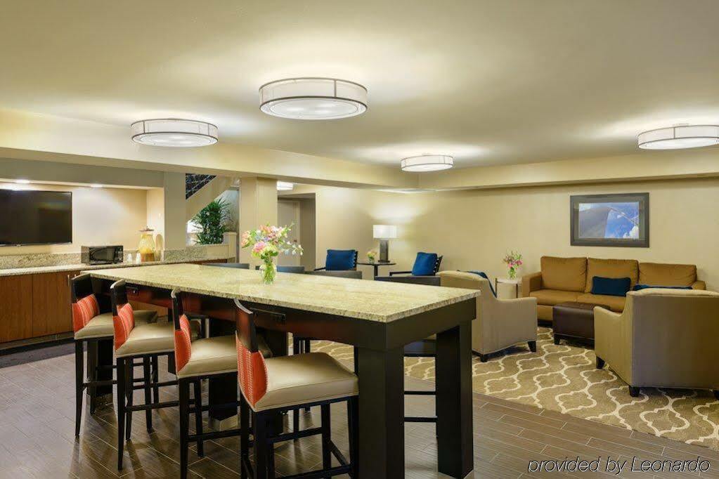 Inn Comfort St Louis - Westport Event Center 3*